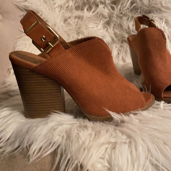 Alter’d State block heels - Picture 2 of 3